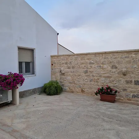 Casa I Due Ulivi Apartment